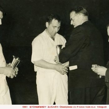 1961_Etchemendy_Zugasti_Champion_trinquet